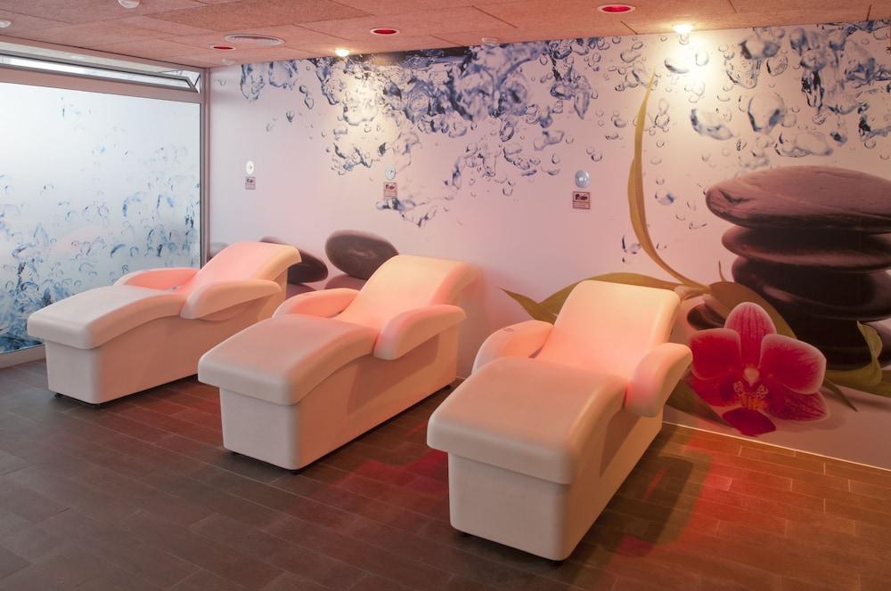 Hotel Ght Maritim Calella Exterior foto